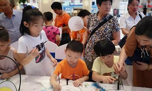 清涼一夏畫出來，盆栽冰淇淋&團扇彩繪美好上演！