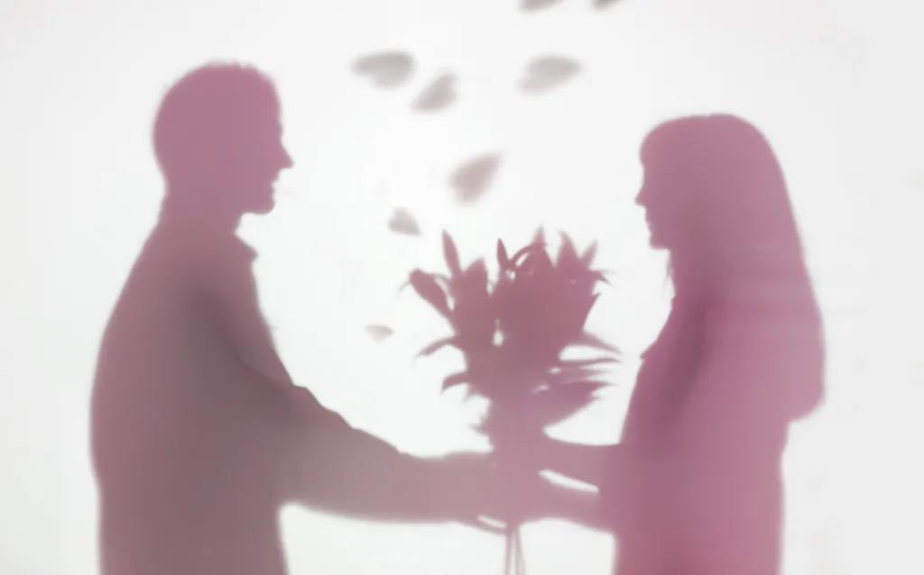 河岸邊，水云處，一生摯愛，城熟可期！